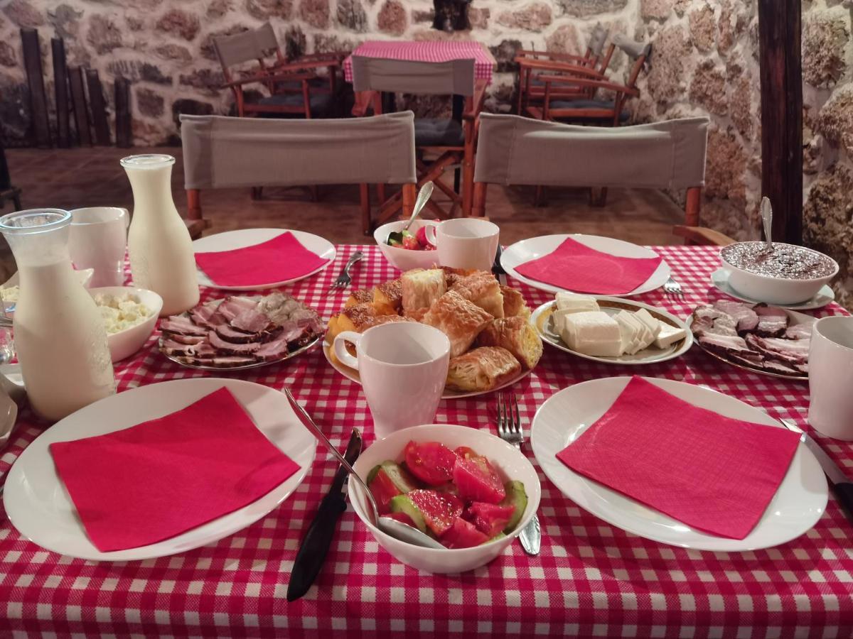 Konak Ramonda Serbika Nis Bagian luar foto