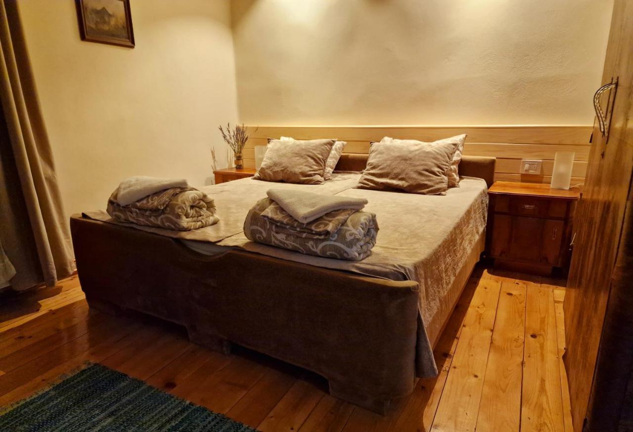 Konak Ramonda Serbika Nis Bagian luar foto