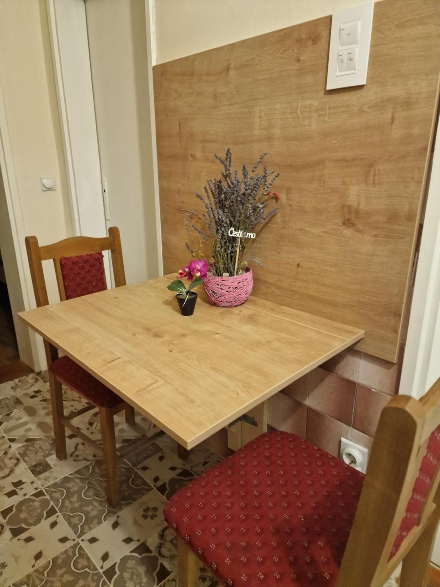 Konak Ramonda Serbika Nis Bagian luar foto